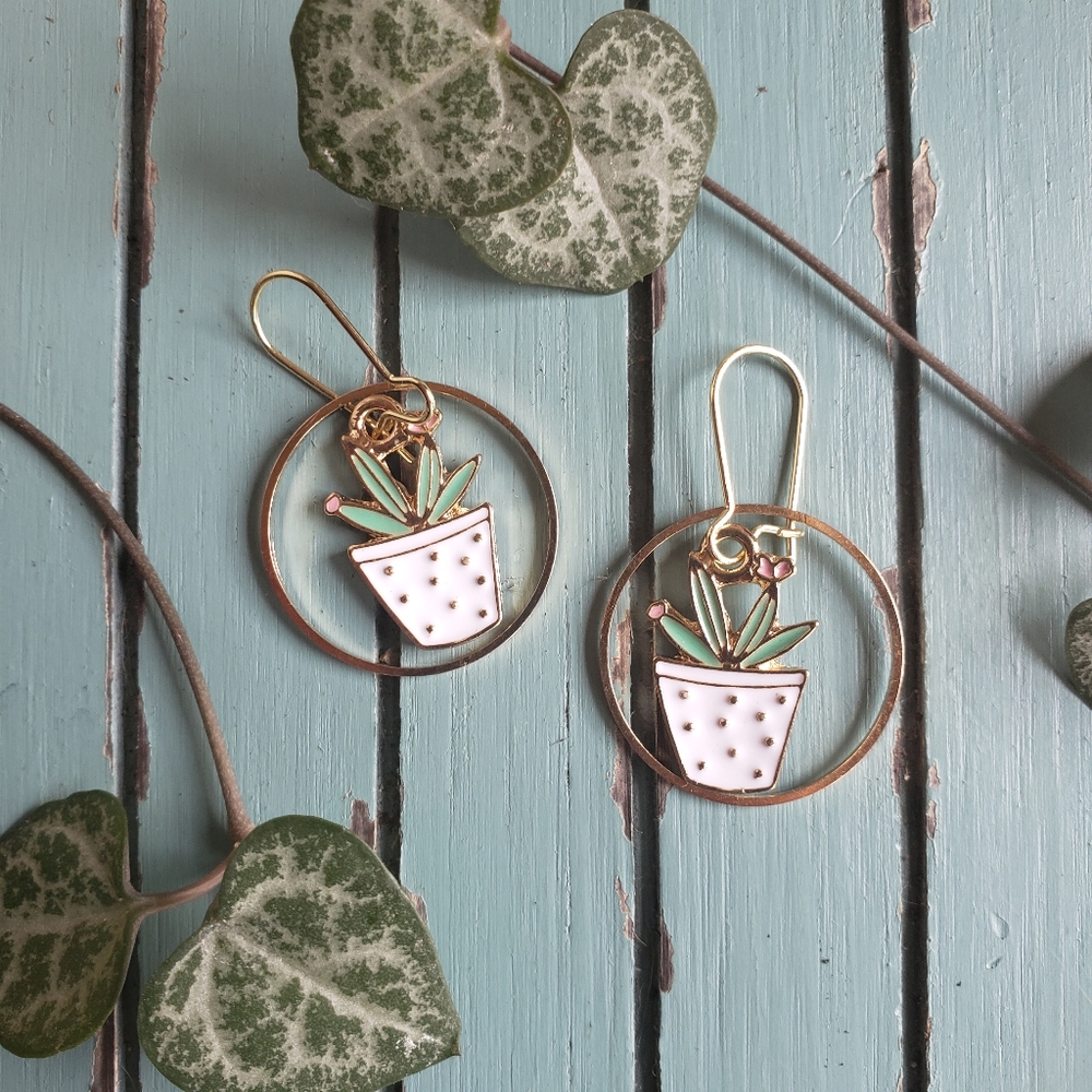 Handmade Japanese Kawaii House Plant Spring Garden Lady Earrings